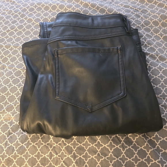 Women's Size L Forever 21 Black Leather Look Pants - Picture 8 of 9
